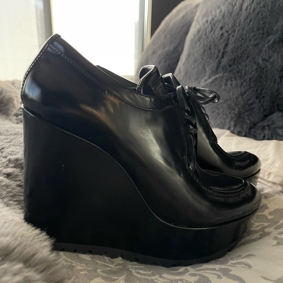 Prada-wedge heels - Picture 3 of 7